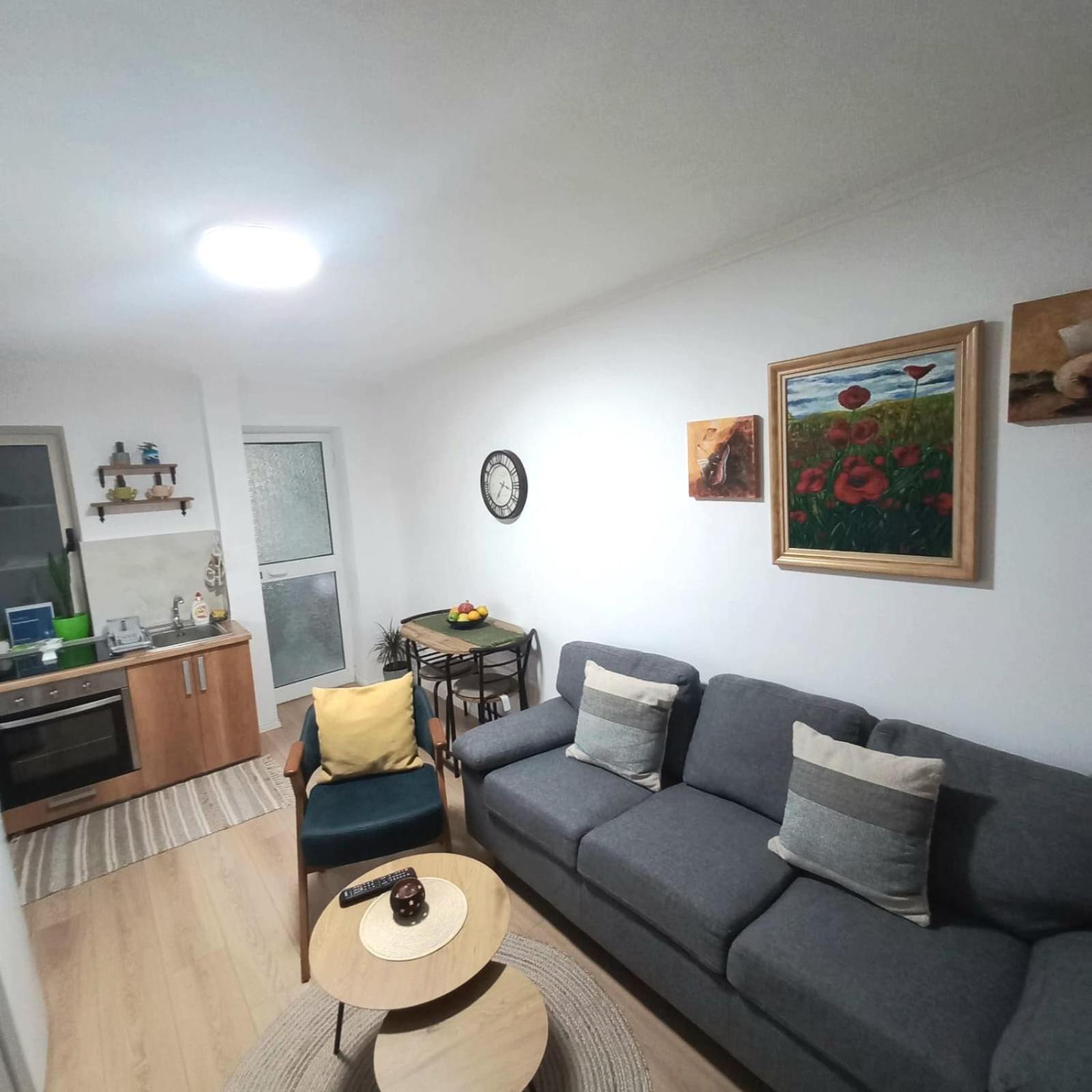 Regis Apartment Tirana Kültér fotó